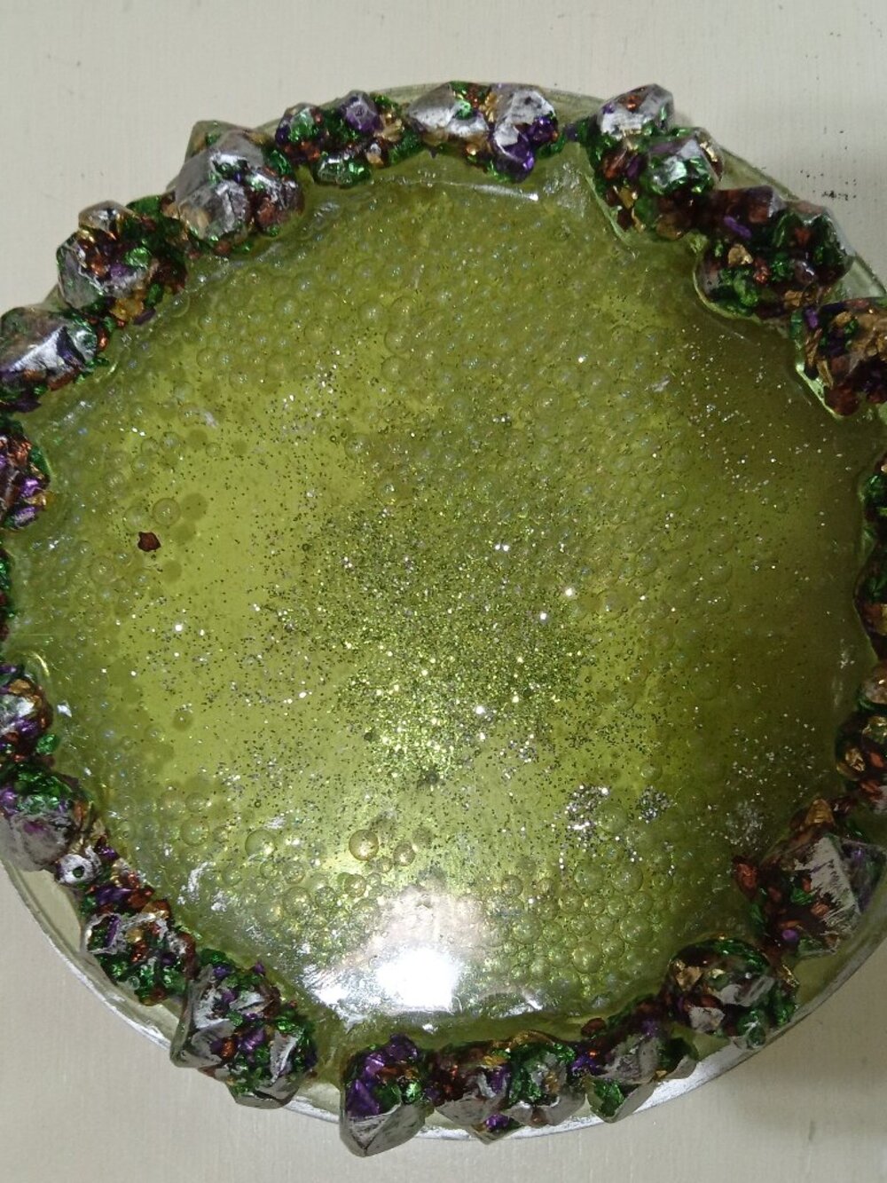 HAND MADE RESIN CANDLE HOLDER..